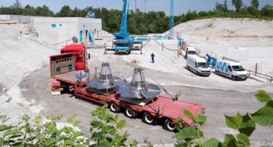 Anlieferung der Kaplan-Turbinen Anlieferung der Kaplan-Turbinen