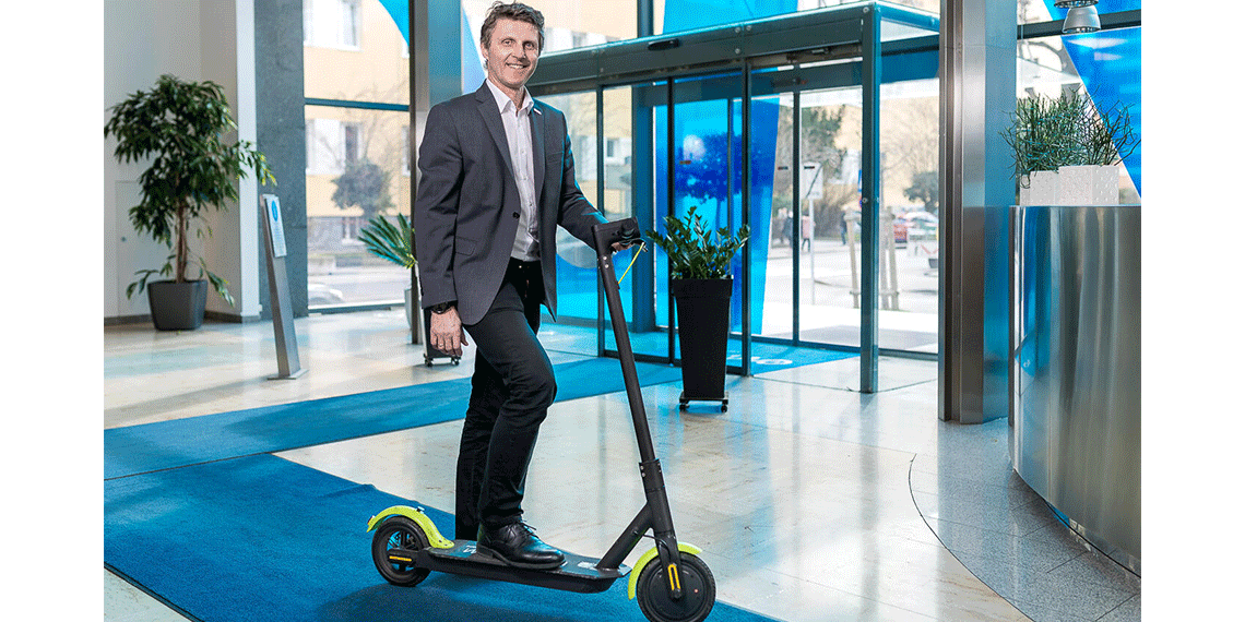 Lothar-am-Scooter